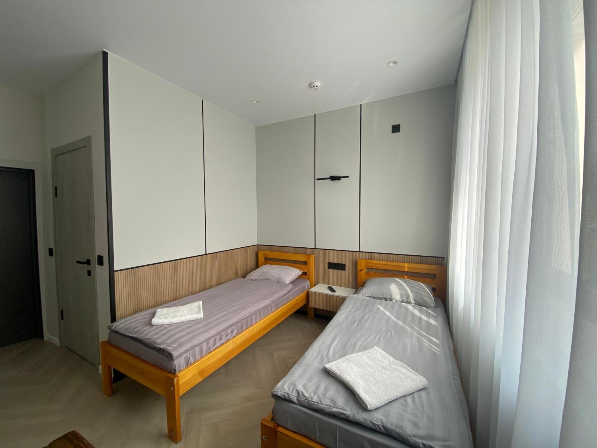 mini-hotel Neptun Riwne Exterior foto